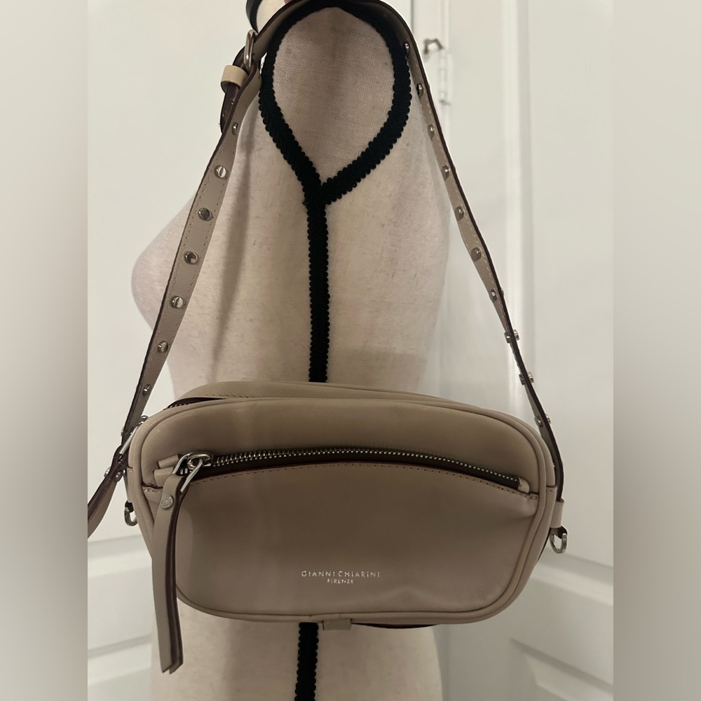 Gianni Chiarini Beige Leather Shoulder Bag | Italian Luxury